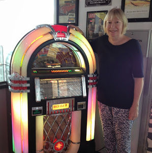 Meet your Posher, Dena